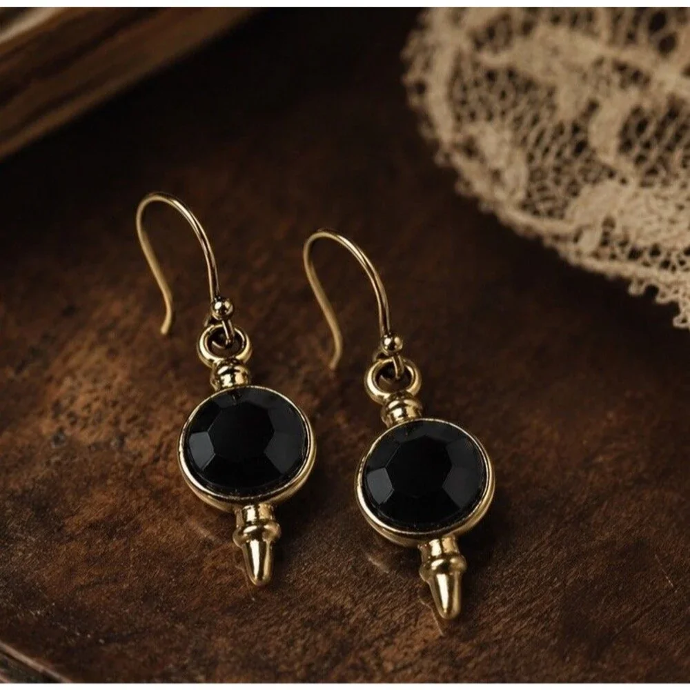 Vintage 1990s Black Faceted Stone Gold Tone Dangle Earrings Gothic Glam